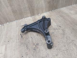 кронштейн (крепление) Opel Astra J 2011, 1.3 л., дизель, МКПП, хетчбэк 5 дв., 55568857