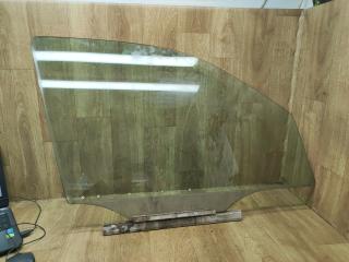 стекло двери передней правой Mercedes-Benz M-Класс W163 2001, 3.2 л., бензин, АКПП, внедорожник 5 дв.