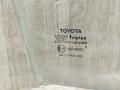 стекло двери передней правой Toyota Carina E 1 поколение T190 1995, 1.8 л., 7A-FE, бензин, МКПП, седан - фото №3