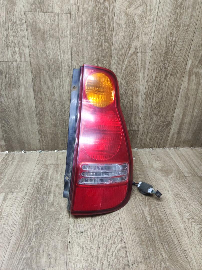фонарь задний правый Hyundai Matrix 1 поколение 2002, 1.8 л., G4GB-G, бензин, МКПП, минивэн - фото №1