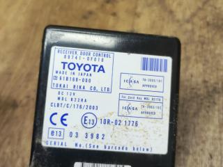 блок управления центральным замком Toyota Corolla Verso 2 поколение AR10 2007, 2.2 л., дизель, МКПП, передний привод, 89741-0F010
