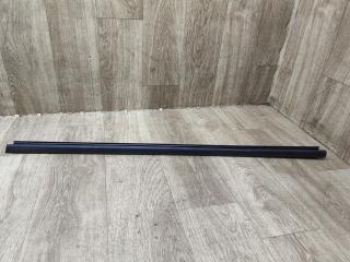 молдинг стекла Lada Vesta 1 поколение 2017, 1.6 л., бензин, МКПП, седан