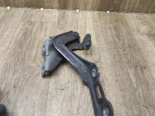 петля капота левая Lada Vesta 1 поколение 2019, 1.6 л., бензин, МКПП, седан, 8450008287