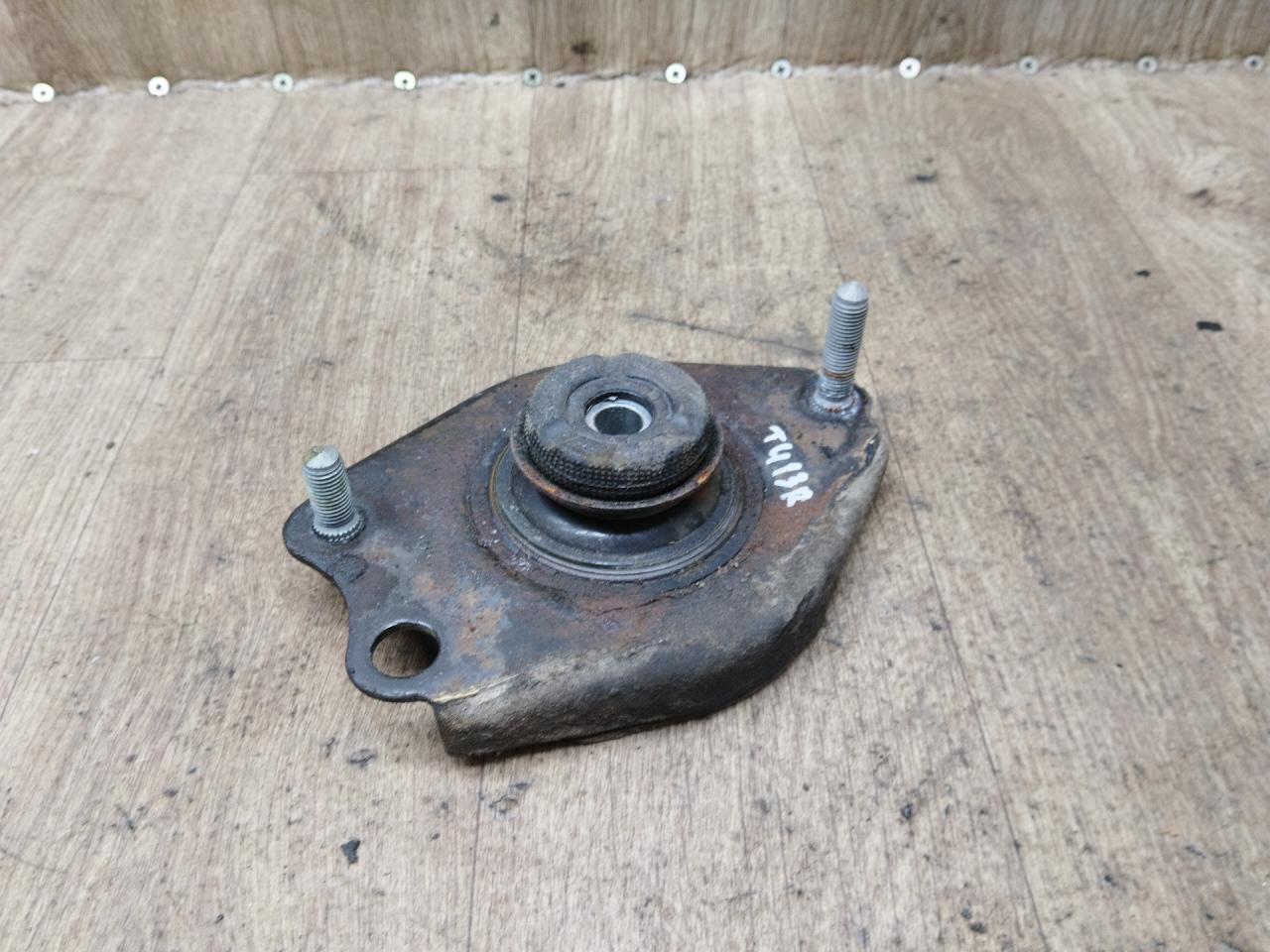 опора амортизатора верхняя (чашка) Toyota Corolla Verso 2 поколение AR10 2007, 2.2 л., дизель, МКПП, передний привод - фото №1