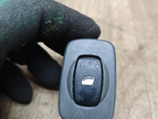кнопка стеклоподъемника двери передней правой Citroen C5 1 поколение 2001, 2.0 л., дизель, МКПП, лифтбэк, 96326947ZJ
