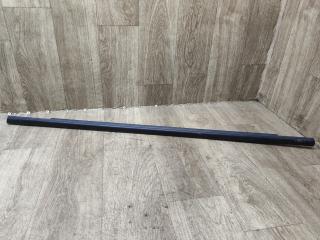 молдинг стекла Opel Astra J 2011, 1.3 л., дизель, МКПП, хетчбэк 5 дв.