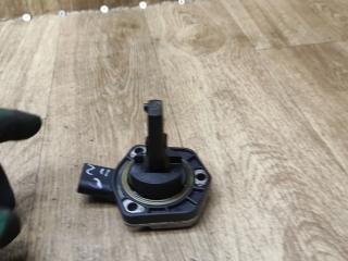 датчик уровня масла Volkswagen Passat B6 2008, 2.0 л., дизель, МКПП, универсал, 1J0907660C