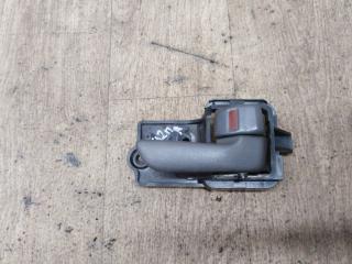ручка внутренняя передняя правая Toyota Avensis 1 поколение (T220) 2000, 2.0 л., дизель, МКПП, седан