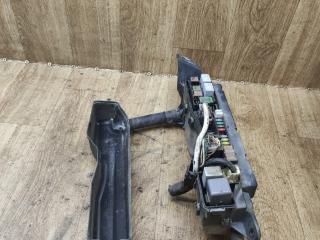 блок предохранителей Toyota Corolla Verso 2 поколение AR10 2007, 2.2 л., дизель, МКПП, передний привод
