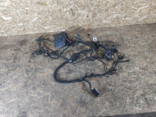 блок предохранителей Lada Vesta 1 поколение 2019, 1.6 л., бензин, МКПП, седан, 8450032909