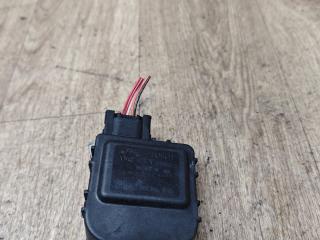 моторчик заслонки печки Citroen C5 1 поколение 2001, 2.0 л., дизель, МКПП, лифтбэк, 0132801217