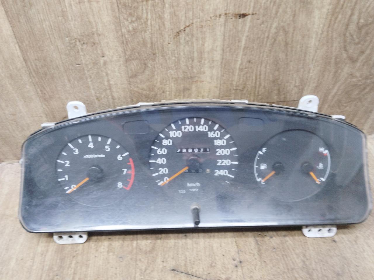 щиток приборов (приборная панель) Toyota Carina E 1 поколение T190 1995, 1.8 л., 7A-FE, бензин, МКПП, универсал, передний привод - фото №1