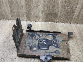 полка аккумулятора Nissan Almera N16 2003, 1.5 л., QG15DE, бензин, МКПП, хетчбэк 5 дв.