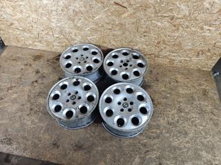 диск литой Alfa Romeo 166 1 поколение 1999, 2.0 л., Ti, бензин, МКПП, хетчбэк 5 дв.