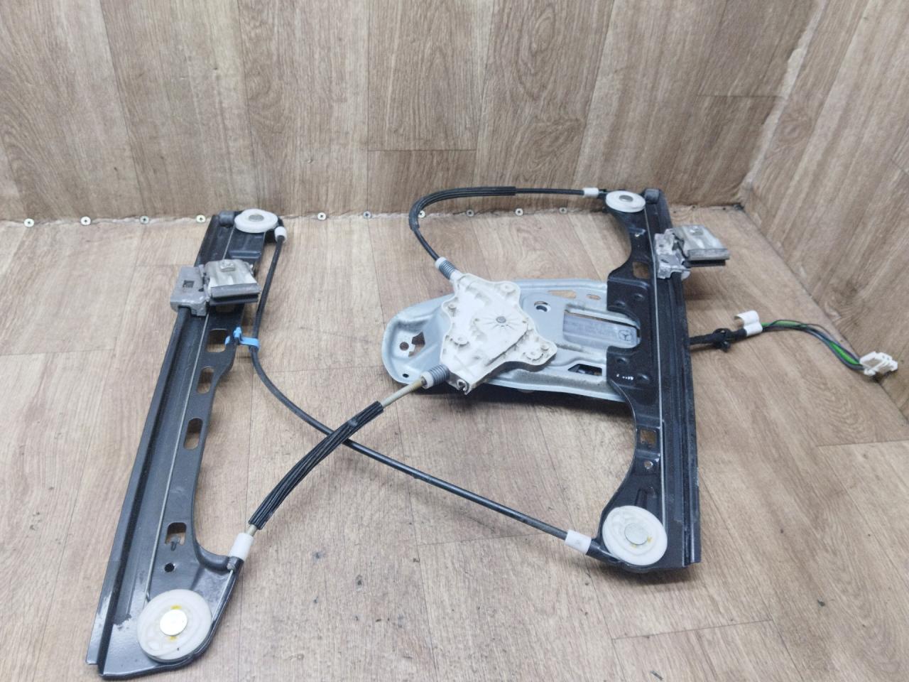стеклоподъемник передний левый Mercedes-Benz C-Класс W203/S203/CL203 2003, 2.2 л., OM 611.962, дизель, АКПП, универсал, 2118201842 - фото №1