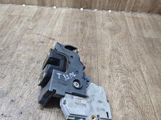 замок двери передней левой Nissan Maxima A33 2002, 2.0 л., VQ20DE, бензин, АКПП, седан