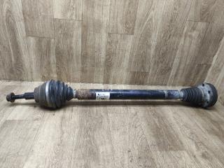 полуось передняя правая (приводной вал, ШРУС) Volkswagen Passat B6 2008, 2.0 л., дизель, МКПП, универсал, 1K0407272EN