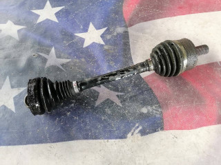 полуось передняя левая (приводной вал, ШРУС) Volvo XC60 2 поколение 2019, 2.0 л., бензин, АКПП, внедорожник 5 дв.