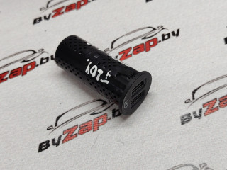 разъем AUX / USB Lincoln Corsair 1 поколение 2020, 2.0 л., бензин, АКПП, черный, внедорожник 5 дв., передний привод, LU5T-19J211-CB