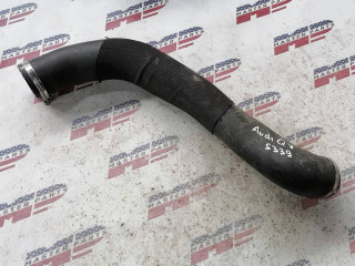 патрубок интеркулера Audi Q7 4M 2017, 2.0 л., бензин, АКПП, белый, внедорожник 5 дв., полный привод