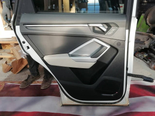 обшивка двери задняя левая Audi Q3 F3 2021, 2.0 л., бензин, АКПП, внедорожник 5 дв.