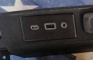 разъем AUX / USB Buick Encore GX 1 поколение 2021, 1.2 л., бензин, АКПП, внедорожник 5 дв., 13529865