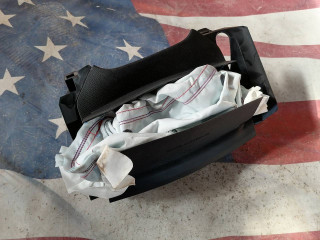 подушка безопасности коленная Mitsubishi Outlander 4 поколение 2022, 2.5 л., бензин, АКПП, внедорожник 5 дв.