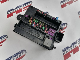 блок предохранителей Cadillac XT6 1 поколение 2020, 3.6 л., бензин, АКПП, черный, внедорожник 5 дв., передний привод, 84590859