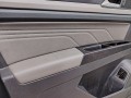 Обшивка двери (комплект) Volkswagen Atlas Cross Sport 1 поколение 2021, 3.6 л., бензин, АКПП, белый, внедорожник 5 дв., полный привод - фото №8