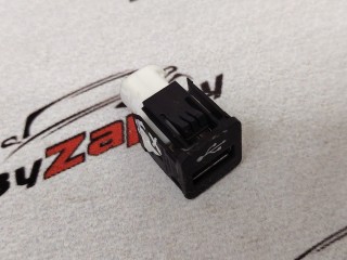 разъем AUX / USB BMW X3 G01 2020, 2.0 л., B46 B20 B, бензин, АКПП, черный, внедорожник 5 дв., полный привод