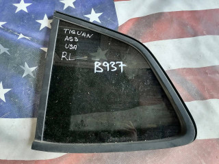 стекло кузовное боковое левое Volkswagen Tiguan 2 поколение 2019, 2.0 л., бензин, АКПП, внедорожник 5 дв.