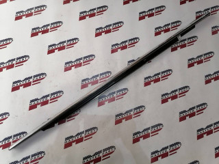 молдинг двери передней левой Ford Edge 2 поколение CD539 [рестайлинг] 2019, 2.0 л., бензин, АКПП, внедорожник 5 дв.