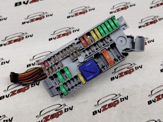 блок предохранителей BMW X3 G01 2020, 2.0 л., B46 B20 B, бензин, АКПП, черный, внедорожник 5 дв., полный привод, 6807487-01, 6807487