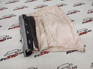 подушка безопасности коленная Buick Envision 2 поколение 2023, 2.0 л., бензин, АКПП, синий, внедорожник 5 дв., передний привод
