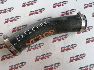 патрубок интеркулера Ford Explorer 6 поколение U625 2020, 2.3 л., бензин, АКПП, внедорожник 5 дв., L1M36C646