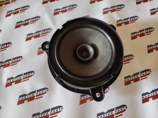 динамик двери Mitsubishi Outlander 4 поколение 2023, 2.5 л., бензин, АКПП, красный, внедорожник 5 дв., передний привод