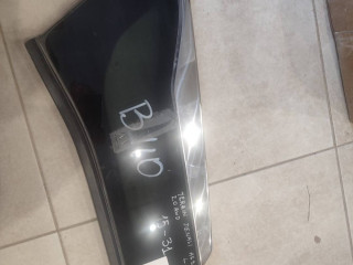 стекло кузовное боковое левое GMC Terrain 2 поколение 2018, 2.0 л., бензин, АКПП, внедорожник 5 дв.