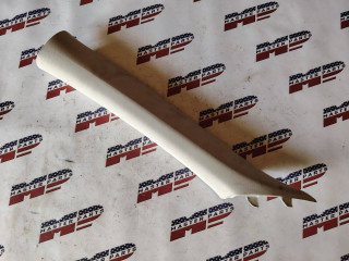 обшивка стойки Buick Envision 2 поколение 2021, 2.0 л., бензин, АКПП, красный, внедорожник 5 дв., передний привод