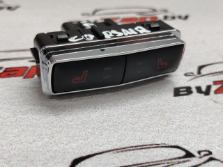 кнопка обогрева сидений Lincoln Corsair 1 поколение 2020, 2.0 л., бензин, АКПП, черный, внедорожник 5 дв., передний привод, LJ7T14D694AAW