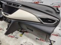 панель передняя салона (торпедо) Buick Encore GX 1 поколение 2022, 1.3 л., бензин, АКПП, красный, внедорожник 5 дв., полный привод - фото №10