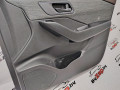 обшивка двери передняя правая Nissan Rogue T33 2023, 1.5 л., бензин, АКПП, черный, внедорожник 5 дв., передний привод - фото №4