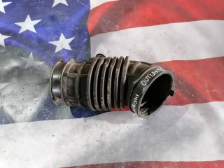 патрубок воздушного фильтра Mitsubishi Outlander 4 поколение 2022, 2.5 л., бензин, АКПП, внедорожник 5 дв.