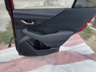 обшивка двери задняя правая Subaru Outback 5 поколение [рестайлинг] 2020, 2.5 л., бензин, АКПП, внедорожник 5 дв.