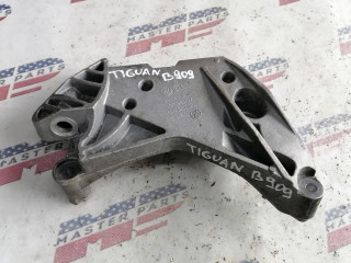 кронштейн двигателя Volkswagen Tiguan 2 поколение 2018, 2.0 л., бензин, АКПП, внедорожник 5 дв., 199.207