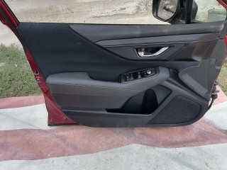 обшивка двери передняя левая Subaru Outback 5 поколение [рестайлинг] 2020, 2.5 л., бензин, АКПП, внедорожник 5 дв.