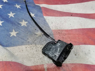 замок двери передней правой Chevrolet Equinox 3 поколение 2018, 1.5 л., бензин, АКПП, внедорожник 5 дв.