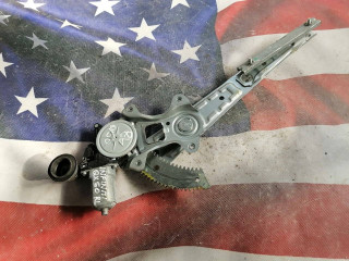 стеклоподъемник задний левый Infiniti QX50 P71A 2019, 2.0 л., бензин, АКПП, внедорожник 5 дв.