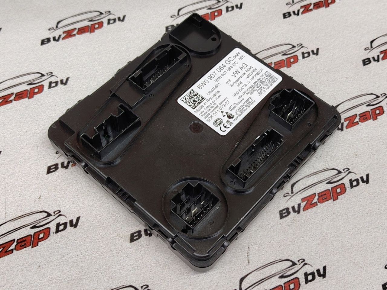 блок комфорта Audi A4 B9 2019, 2.0 л., бензин, АКПП, серый, седан, полный привод, 8W0907064GC, 8W0907064DC - фото №1