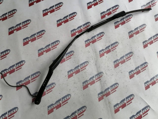 щеткодержатель (поводок стеклоочистителя, дворник) Tesla Model 3 1 поколение [рестайлинг] Highland 2023, электро, АКПП, серый, седан, задний привод