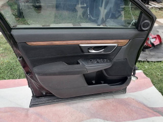 обшивка двери передняя левая Honda CR-V 5 поколение 2020, 1.5 л., бензин, АКПП, внедорожник 5 дв.